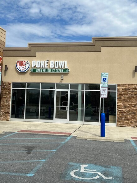 More Photos Of 5831 Tilghman St, Allentown Restaurant For Lease