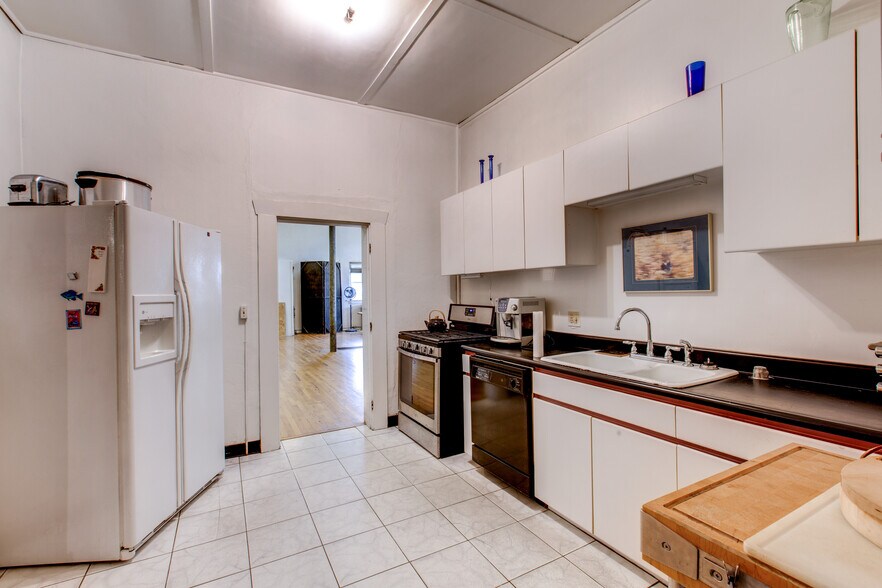 More Photos Of 2101-2111 W 29th Ave, Denver Loft Creative Space For Lease