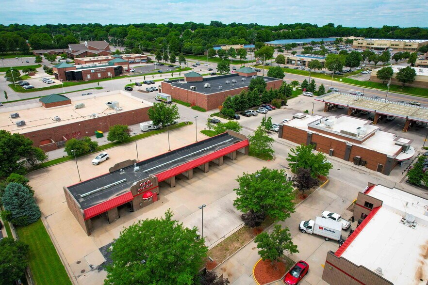 More Photos Of 11948 Riley St, Overland Park Carwash For Sale