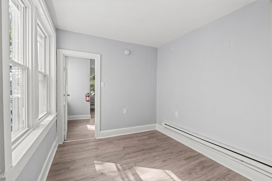 More Photos Of 129-131 E Roosevelt Blvd, Philadelphia Apartments For Sale