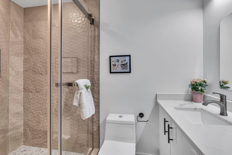 More Photos Of 1103 Fern St NW, Washington Apartments For Sale