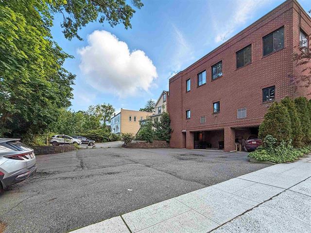 More Photos Of 856 Kinderkamack Rd, River Edge Storefront Retail Office For Lease