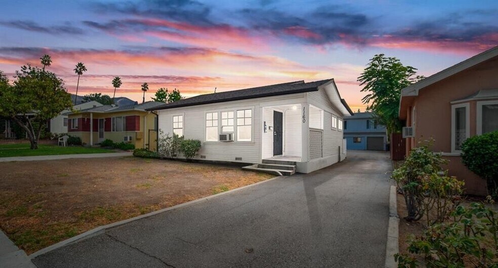 Primary Photo Of 1160 Linden Ave, Glendale Multifamily For Sale