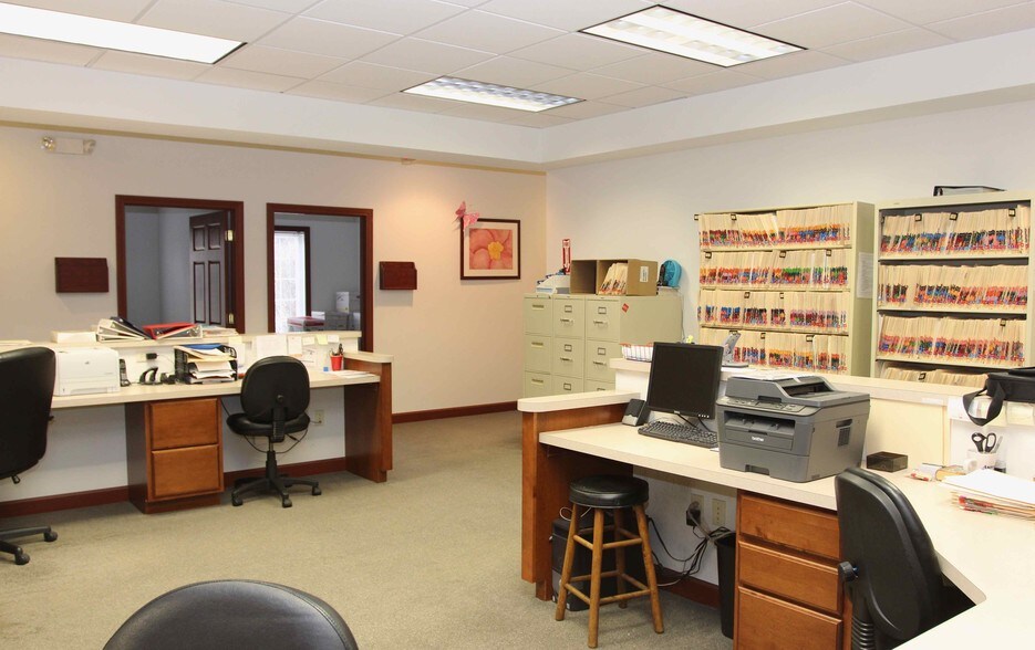 More Photos Of 5923 Renaissance Pl, Toledo Office For Lease