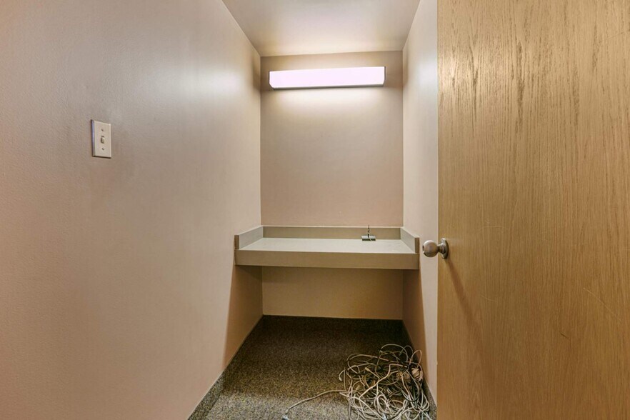 More Photos Of 2 Lisgar St, Sudbury Office For Sale