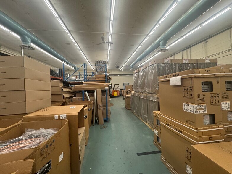 More Photos Of 1834 Bagwell St, Flint Warehouse For Sale