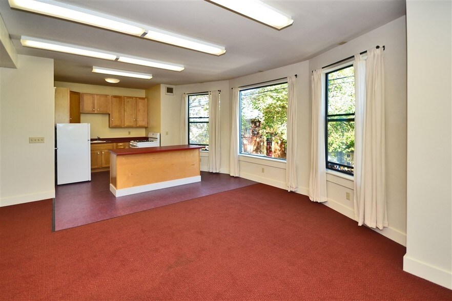 More Photos Of 217-243 W Richmond Ave, Richmond Office Residential For Lease