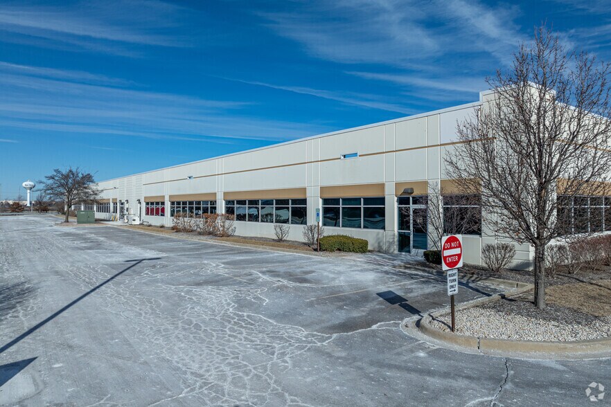 More Photos Of 2357 Sequoia Dr, Aurora Medical For Sale