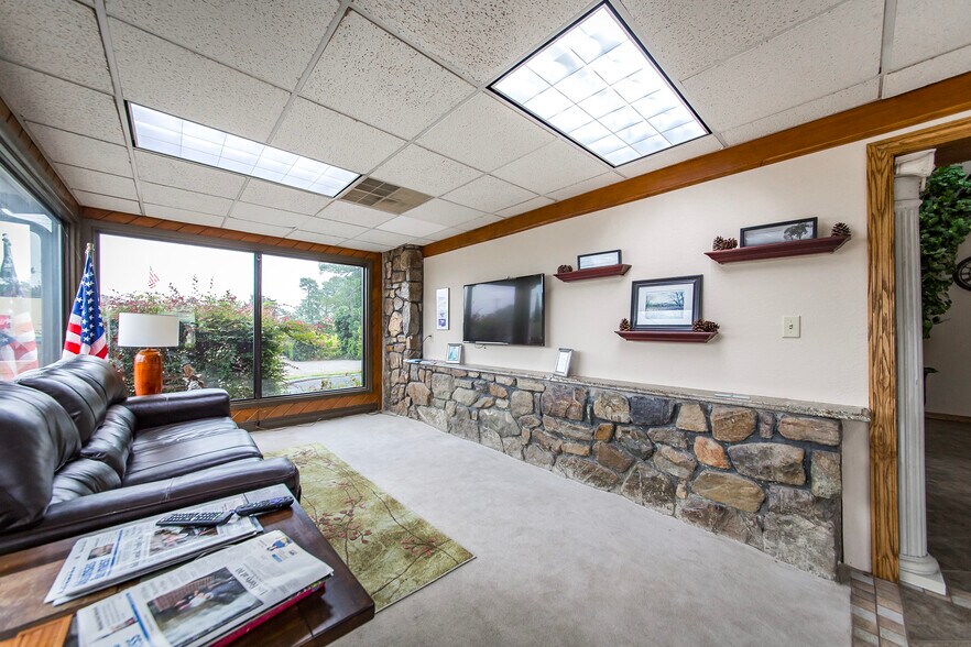 More Photos Of 2911 Pine St, Arkadelphia Medical For Sale