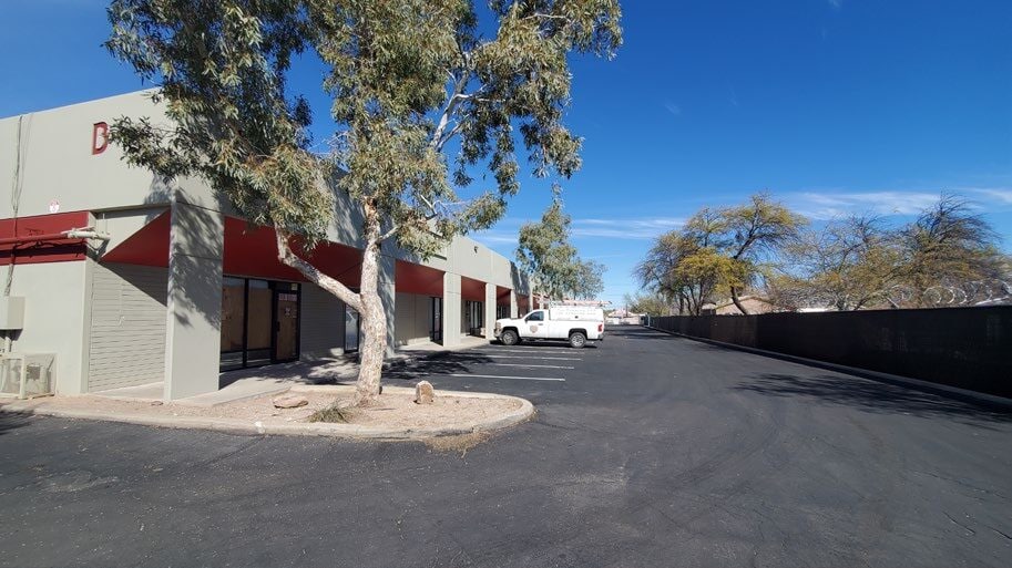 More Photos Of 3100 N Stone Ave, Tucson General Retail For Sale