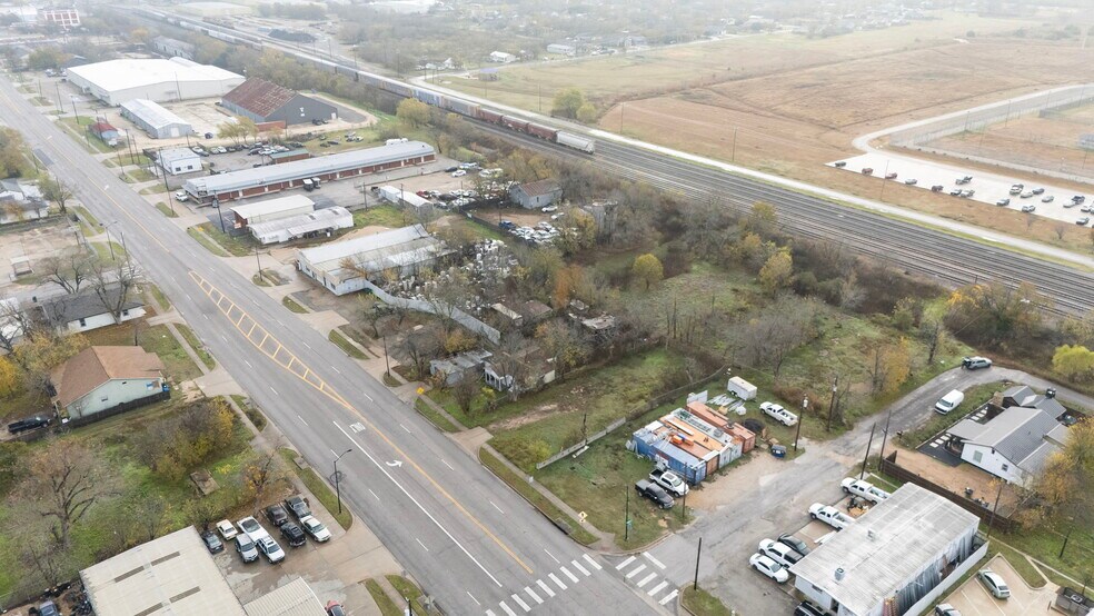 More Photos Of 921 W 2nd St, Taylor Land For Sale