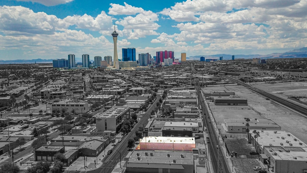 More Photos Of 914 S Main St, Las Vegas Restaurant For Lease