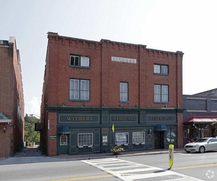 Primary Photo Of 260 W Main St, Abingdon Storefront Retail Residential For Lease