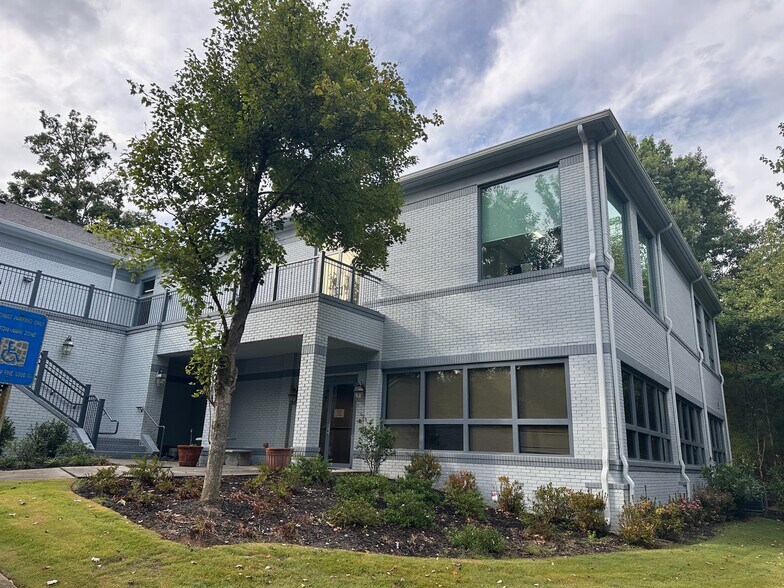 More Photos Of 2145 Duluth Hwy, Duluth Office For Lease