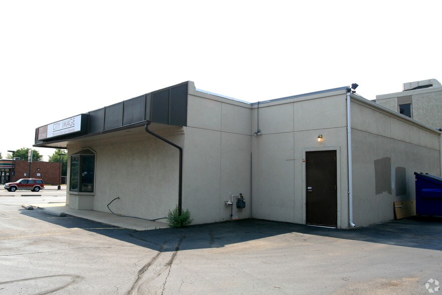 More Photos Of 1399 Carr St, Lakewood Freestanding For Lease