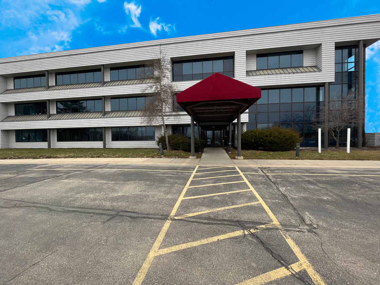 More Photos Of 2917 International Ln, Madison Office For Lease