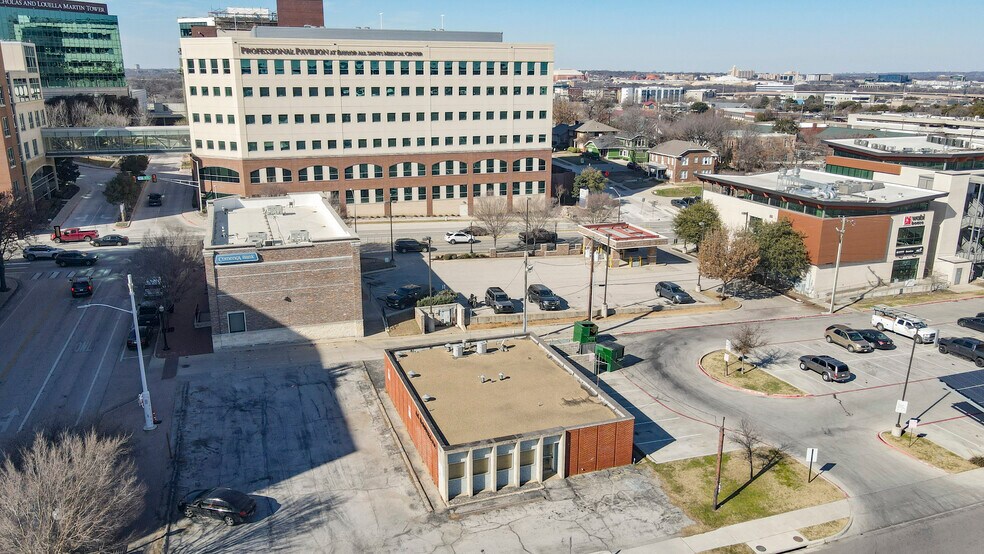 More Photos Of 1550 W Magnolia Ave, Fort Worth Medical For Sale