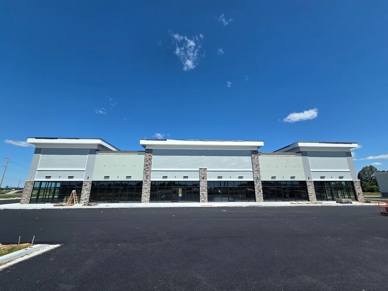 More Photos Of 851 Middletown Warwick Rd, Middletown Restaurant For Lease
