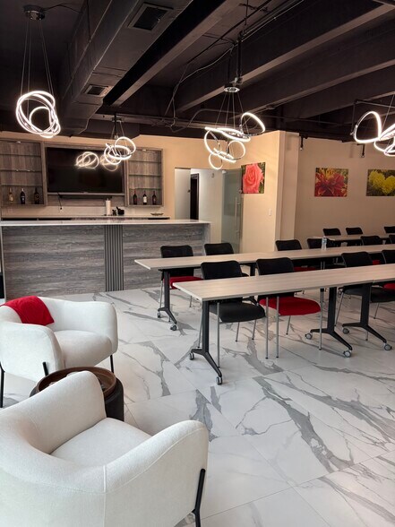 More Photos Of 888 SE 3rd Ave, Fort Lauderdale Loft Creative Space For Lease