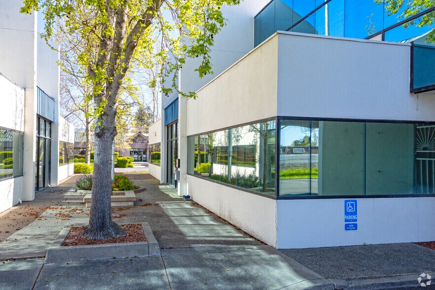 More Photos Of 181 Lynch Creek Way, Petaluma Loft Creative Space For Lease