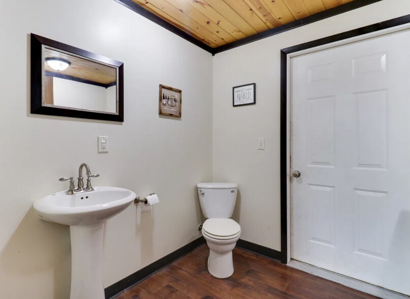 More Photos Of 311 McKinley St, Deer Creek Apartments For Sale