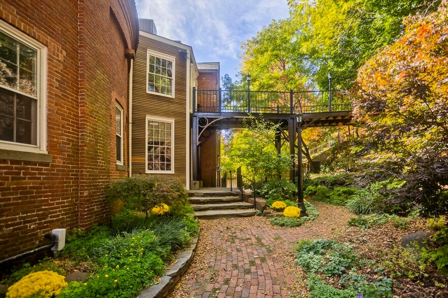 More Photos Of 244 Main St, Northampton Office Residential For Sale