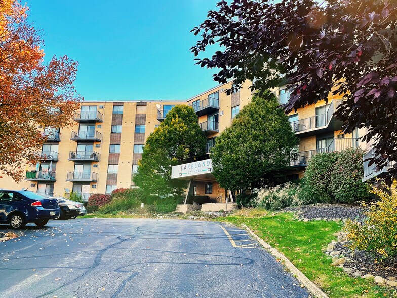 More Photos Of 25450-25454 Euclid Ave, Euclid Apartments For Sale