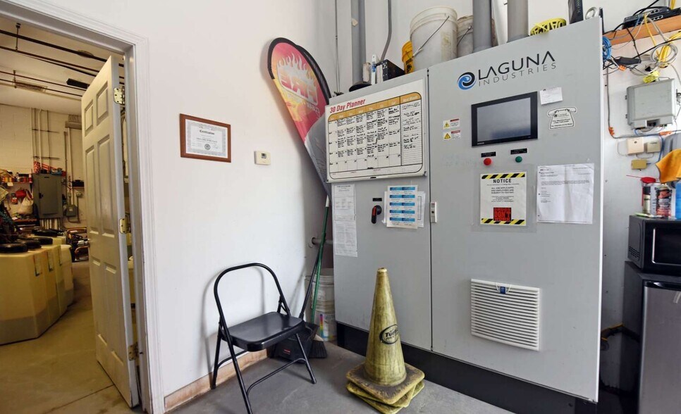 More Photos Of 692 Highway 515 E, Blairsville Carwash For Sale