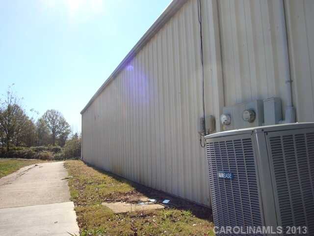 More Photos Of 803 Rickert St, Statesville Warehouse For Sale