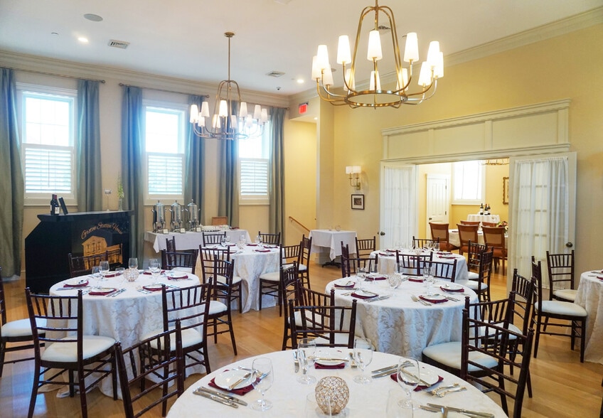More Photos Of 20 Station Ave, Groton Restaurant For Sale