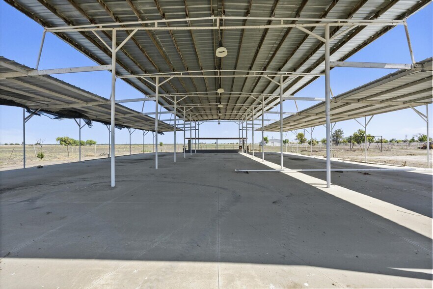 More Photos Of 8661 Herring Rd, Bakersfield Land For Sale