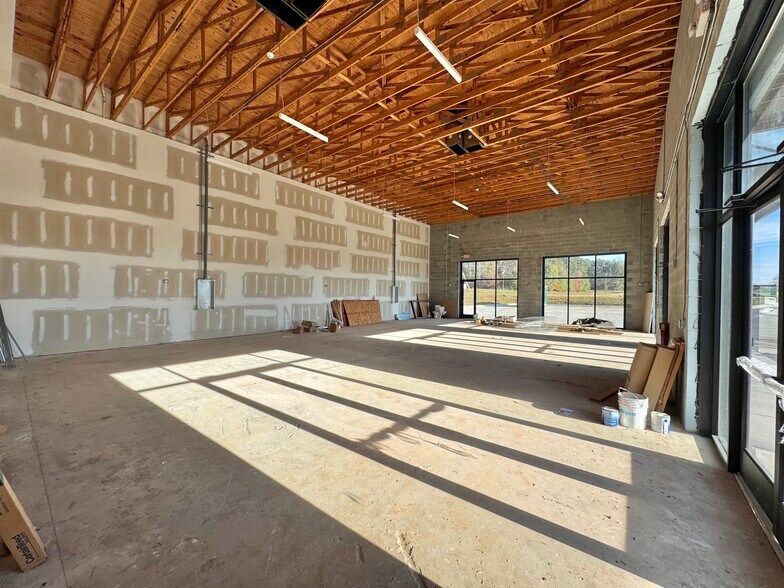 More Photos Of 3840 State Rte 365, Alto Storefront For Lease