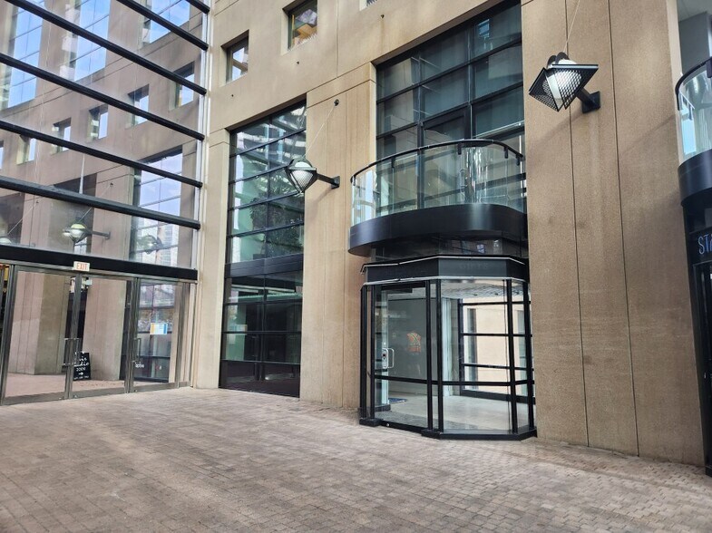 More Photos Of 300 W Georgia St, Vancouver Office For Lease