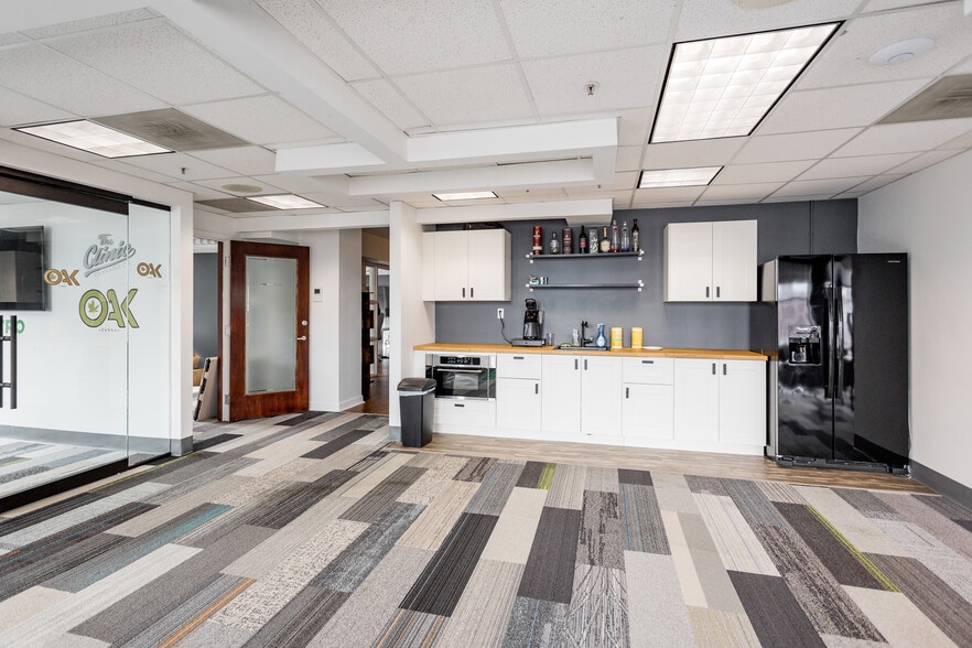 More Photos Of 1300 Broadway St, Detroit Office For Lease