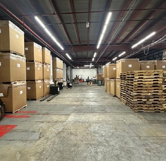 More Photos Of 4965 31st Pl, Long Island City Warehouse For Lease