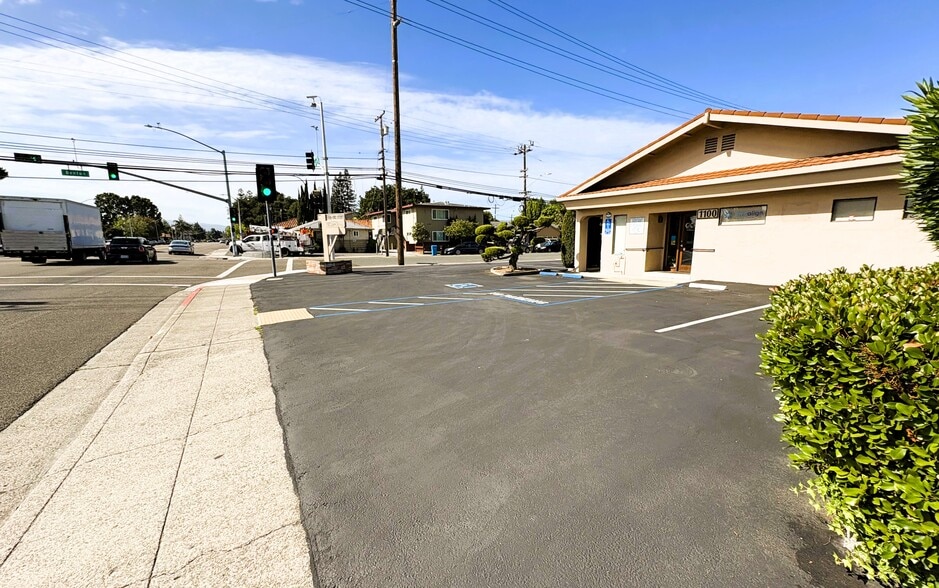 More Photos Of 1100-1102 Scott Blvd, Santa Clara Medical For Sale