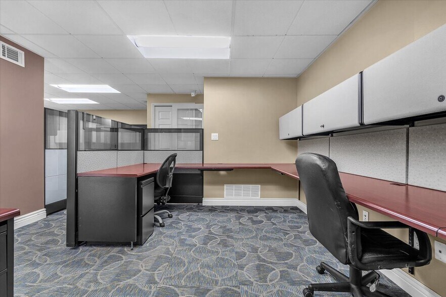 More Photos Of 1108 Ohio River Blvd, Sewickley Office For Sale