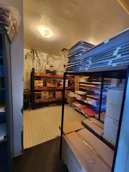 More Photos Of 440 E St, Wasco Restaurant For Sale