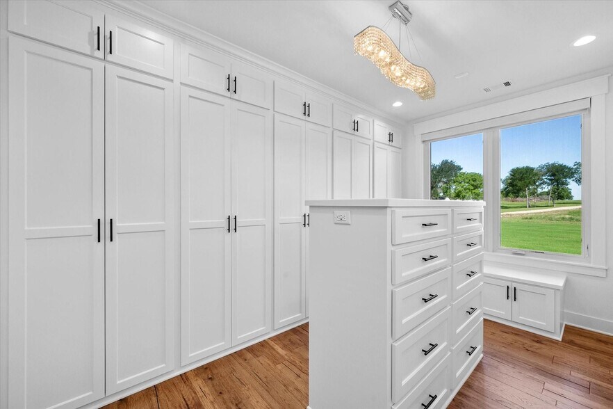 More Photos Of 121 Elm, Kerens Lodge Meeting Hall For Sale