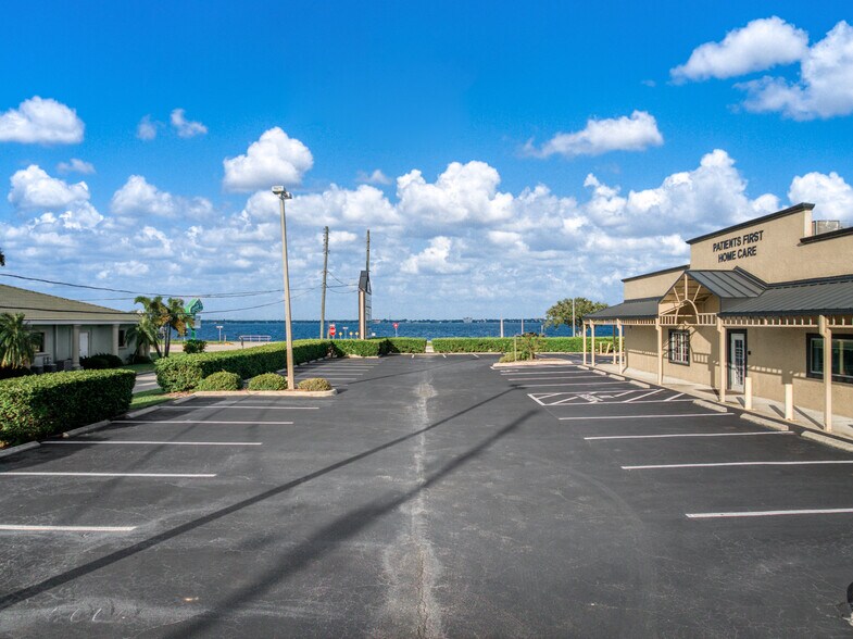 More Photos Of 33 Ryant Blvd, Sebring Medical For Sale