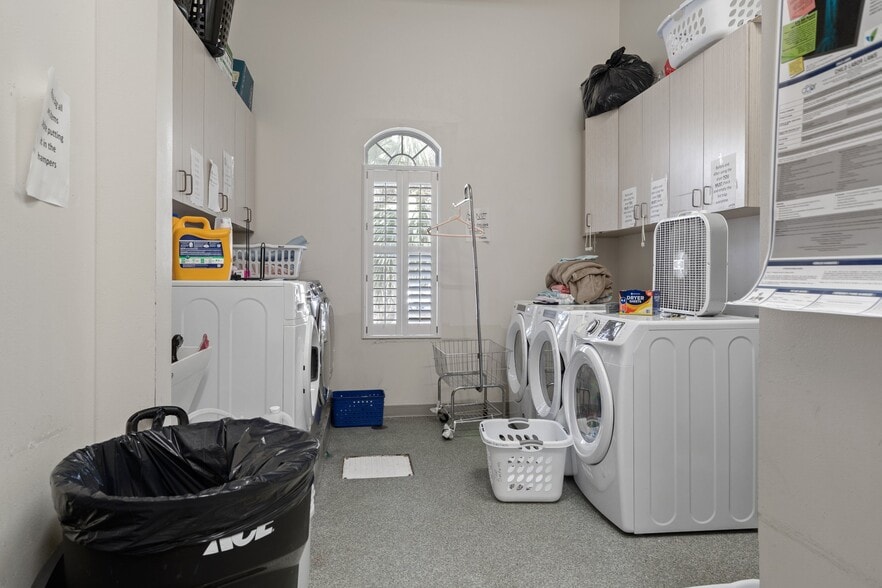 More Photos Of 311 NE 4th Ave, Crystal River Healthcare For Lease