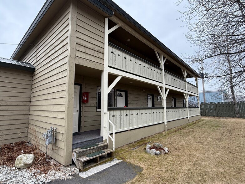 More Photos Of 51815 Kenai Spur Hwy, Kenai General Retail For Sale
