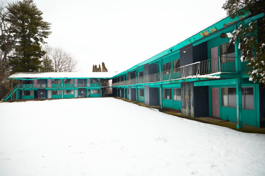 More Photos Of 175 S Main St, Ellenville Hotel For Sale