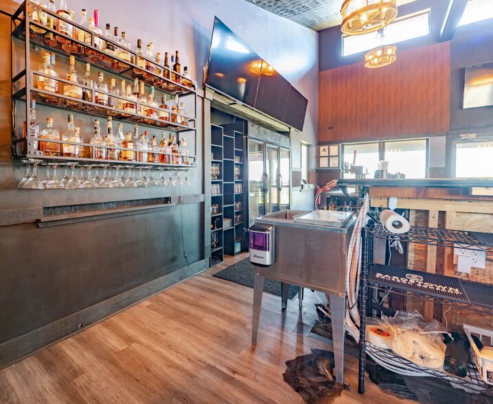 More Photos Of 245 Tanglewood Ct, Taylorsville General Retail For Sale