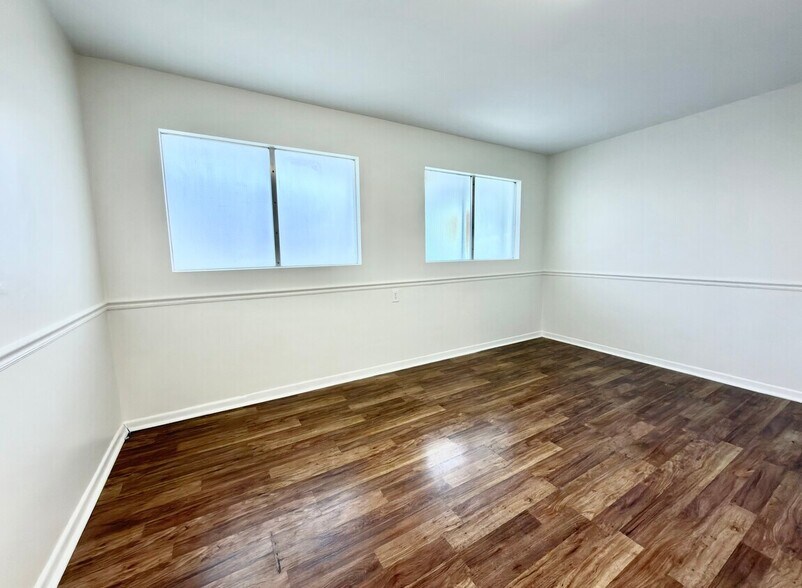 More Photos Of 15216 Vanowen St, Van Nuys Medical For Lease