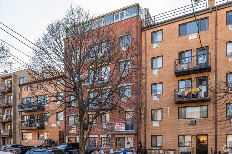 More Photos Of 75-52 113th St, Forest Hills Apartments For Lease