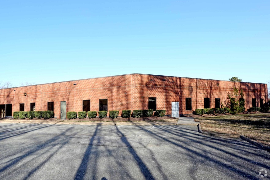 More Photos Of 303 Butler Farm Rd, Hampton Research And Development For Lease