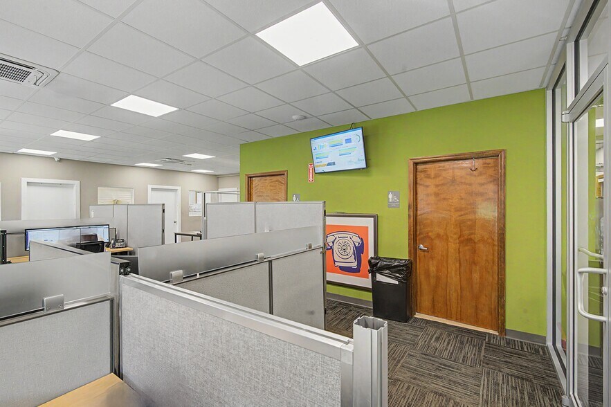 More Photos Of 11 Abrams Rd, Central Valley Office For Lease