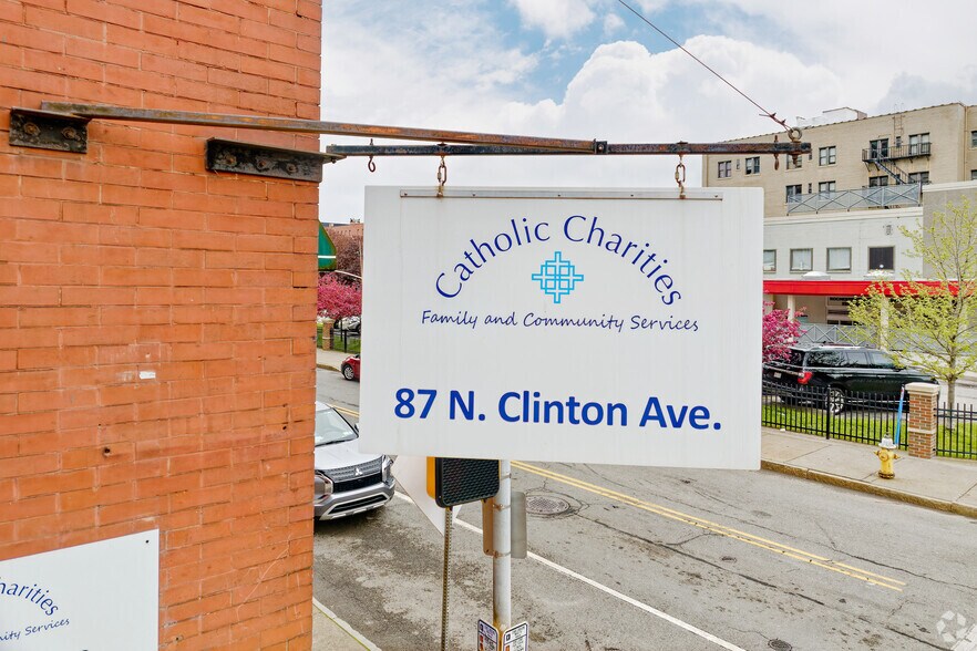More Photos Of 87 N Clinton Ave, Rochester Apartments For Lease