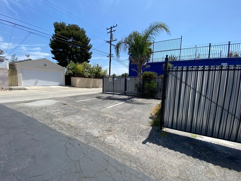 More Photos Of 1696 Centinela Ave, Inglewood Storefront Retail Residential For Sale